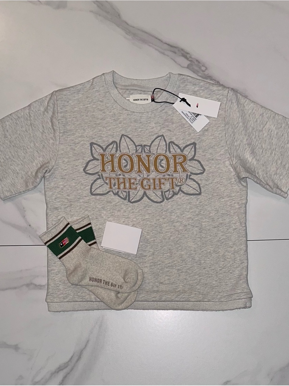 Honor The Gift Kids Floral Short Sleeve Crewneck Gray Size 10 NWT With Socks